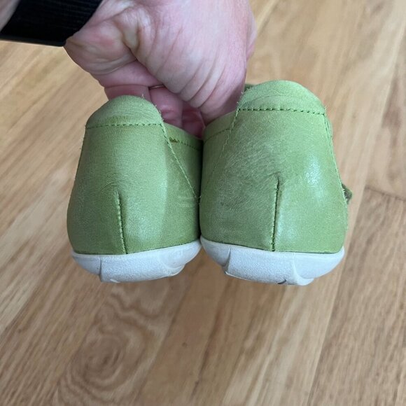 Taos Green Leather Mary Jane Flats Women's Size 37 US 6-6.5 - Picture 6 of 10